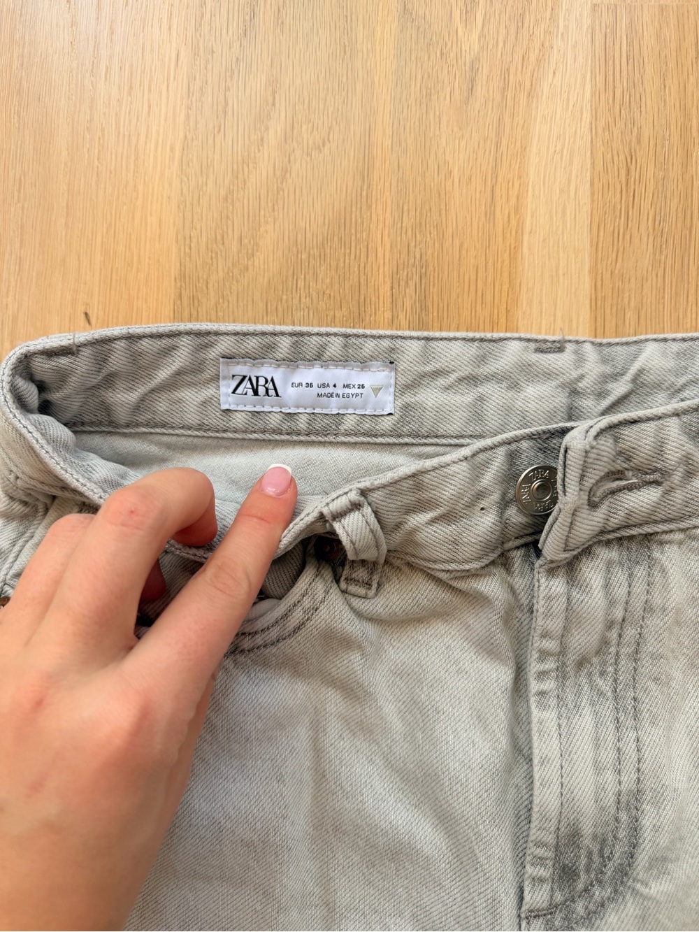 ZARA Light Gray Mid-Waist Jeans Full Length Jeans - Picture 2 of 3